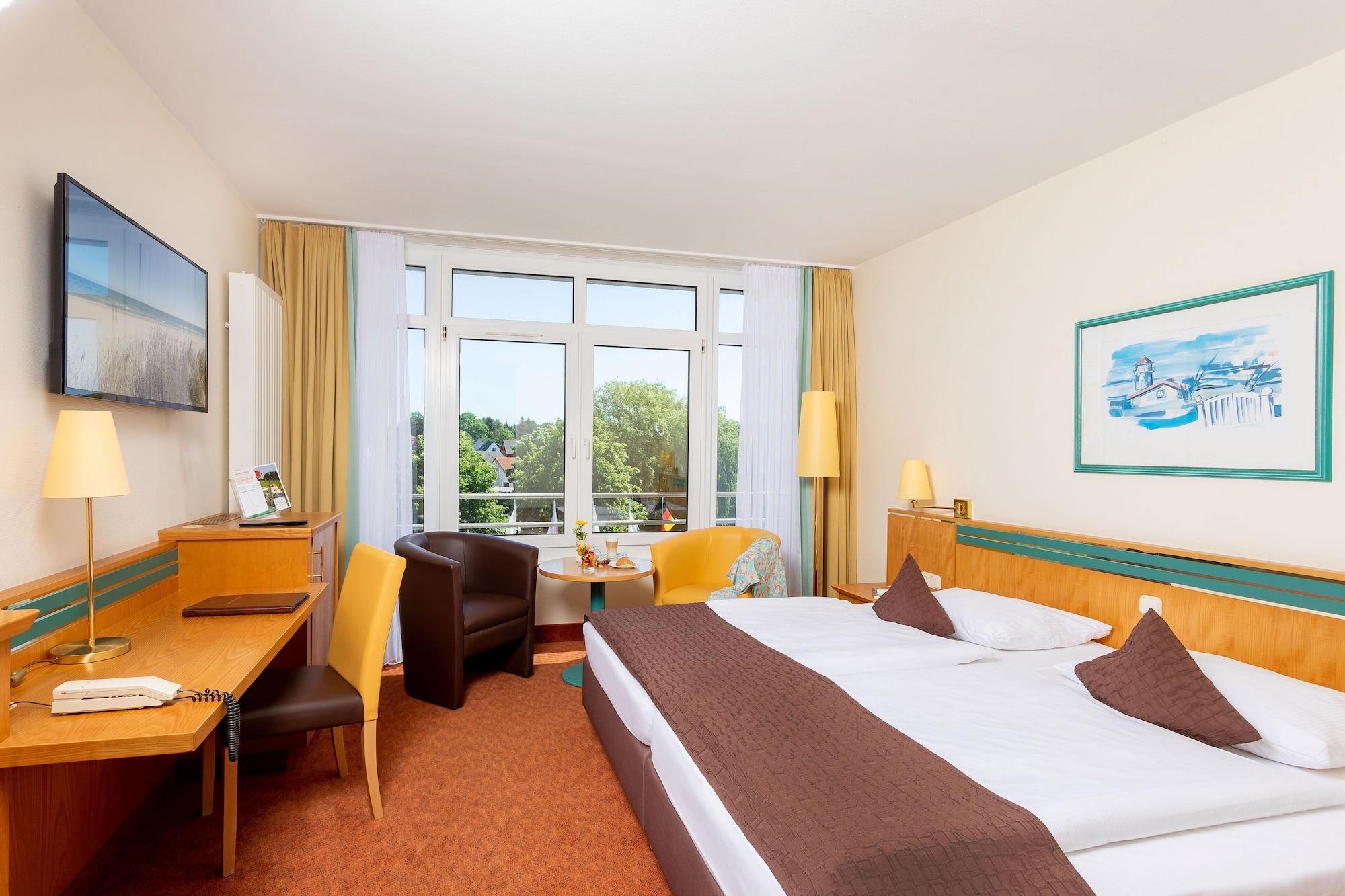 Parkhotel Ruegen Берген на Рюген Екстериор снимка