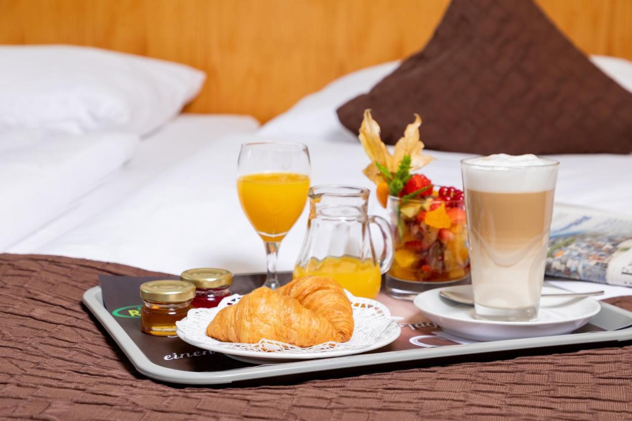 Parkhotel Ruegen Берген на Рюген Екстериор снимка