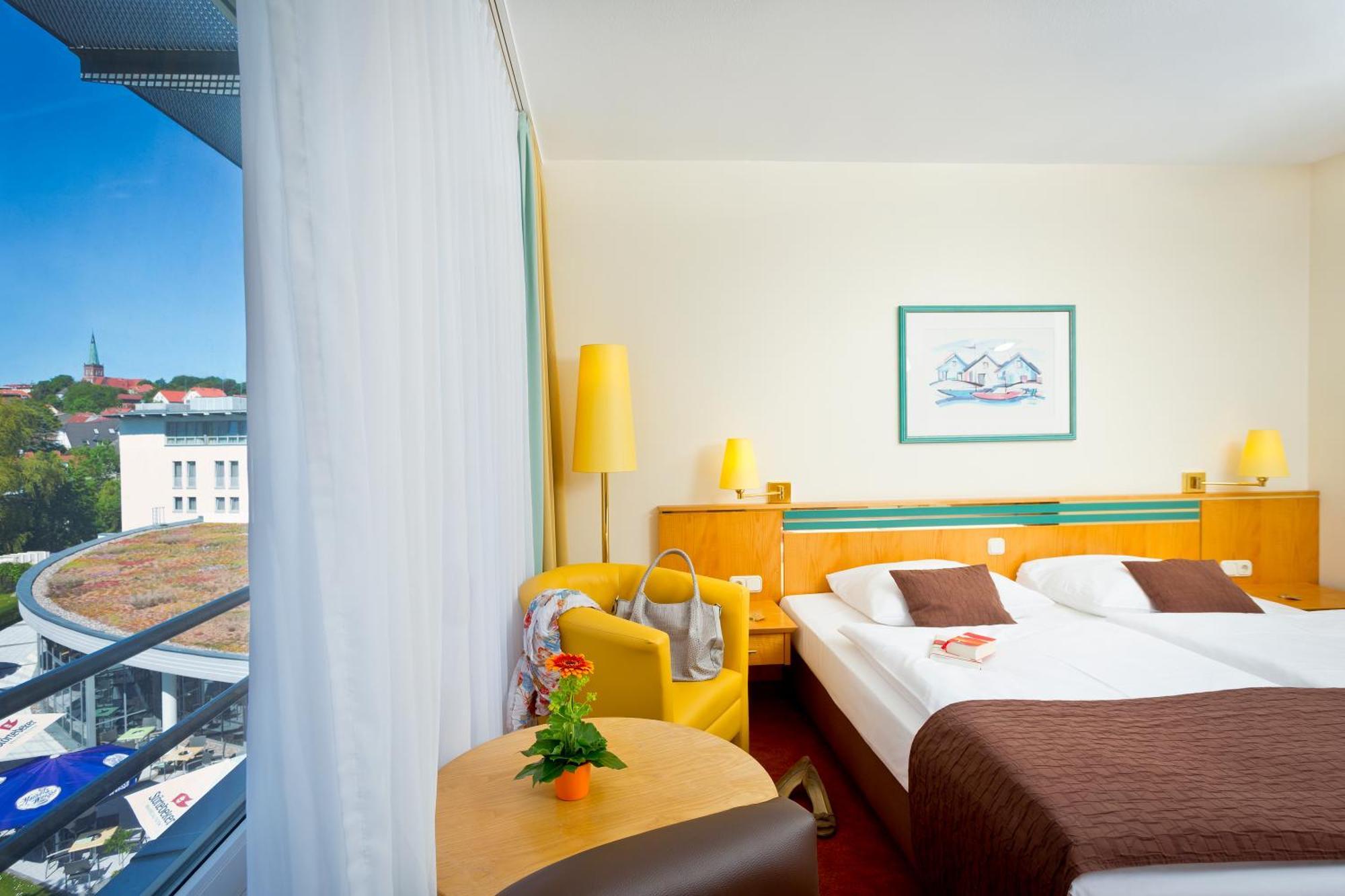 Parkhotel Ruegen Берген на Рюген Екстериор снимка