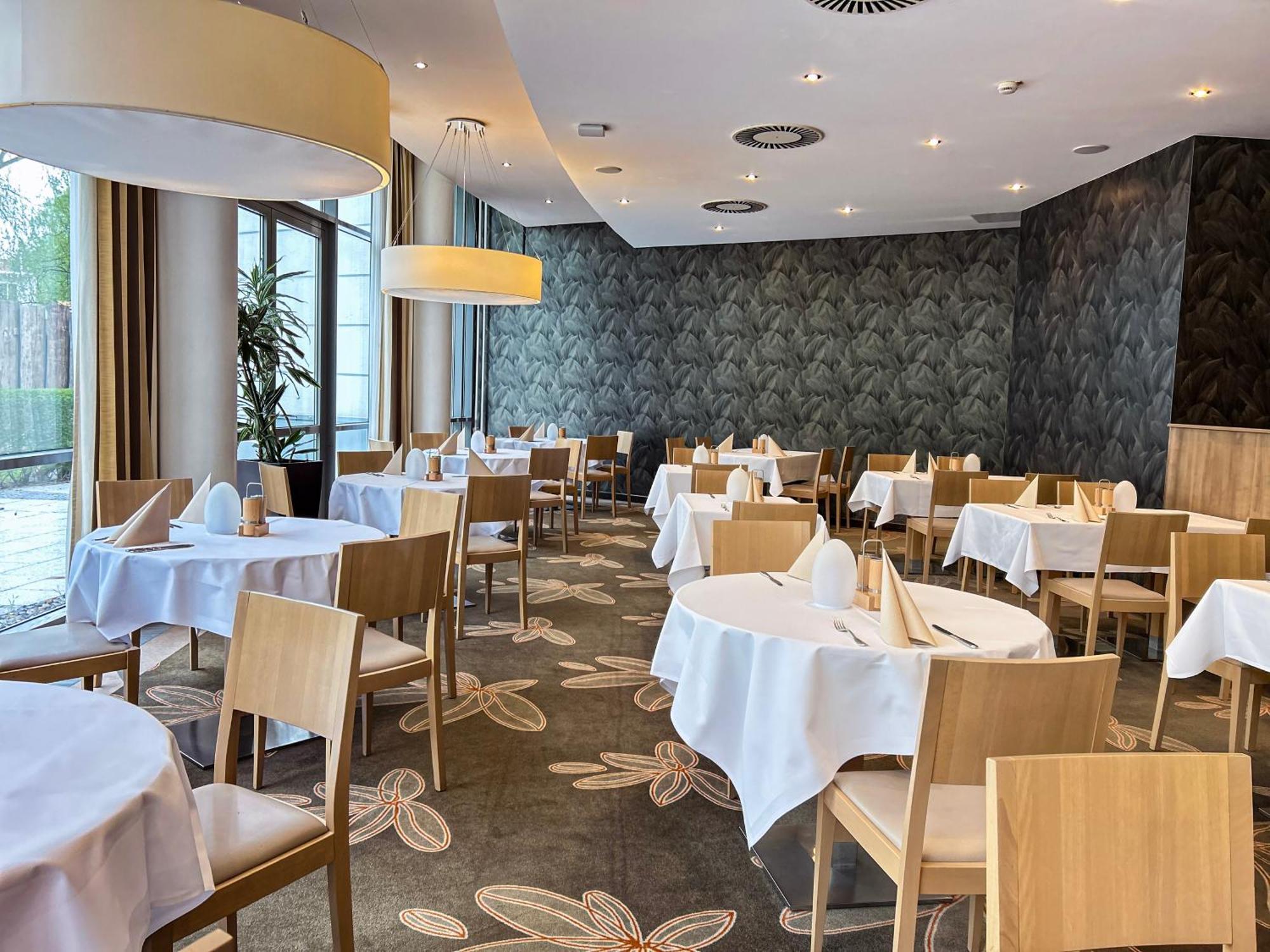 Parkhotel Ruegen Берген на Рюген Екстериор снимка