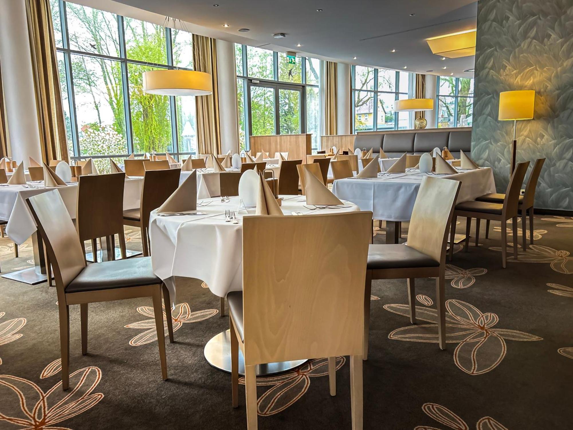 Parkhotel Ruegen Берген на Рюген Екстериор снимка