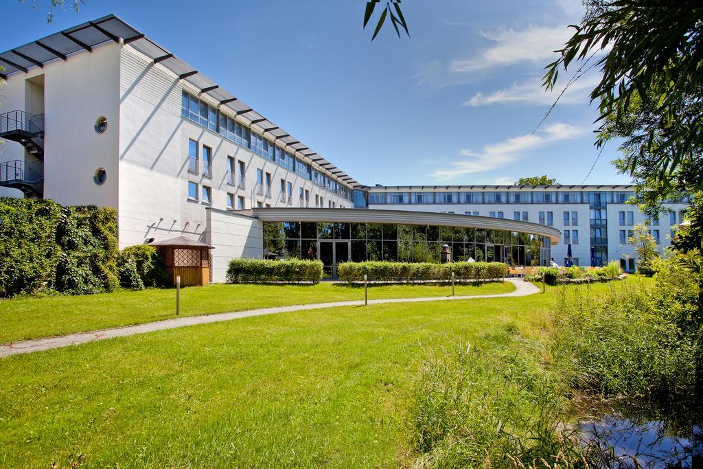 Parkhotel Ruegen Берген на Рюген Екстериор снимка